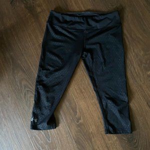 Under Armour Size S Crop Leggings